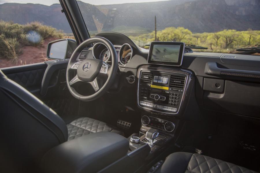 Интерьер Mercedes-AMG G65 (W463) 2016 года  (NA) (фото 5 из 40)